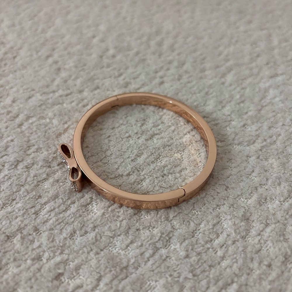 Kate Spade Rose Gold Bow Bangle Bracelet - Picture 2 of 4